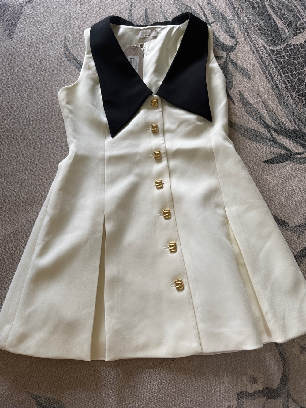 Meshki Oli sleeveless contrast dress